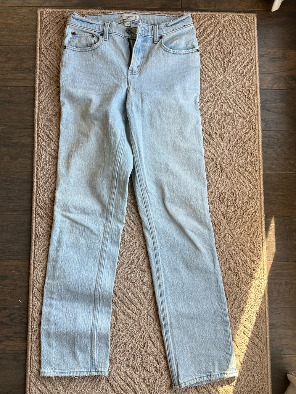 Abercrombie & Fitch Curve Love 90s Straight Jean size 26L